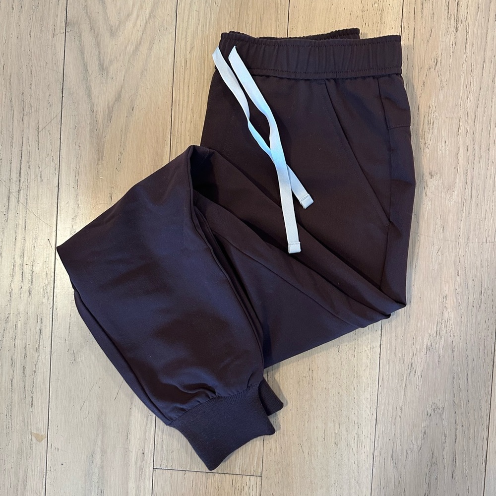 FIGS Dark Brown Jogger Pants - XS/S